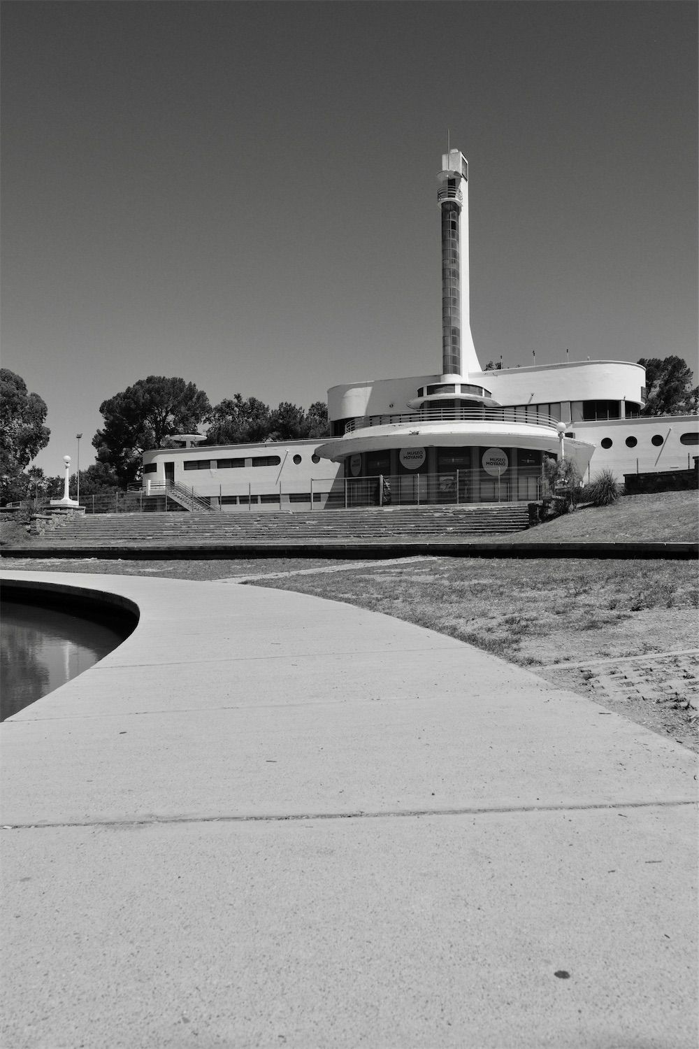 Museo de Ciencias Naturales y Antropológicas Juan Cornelio Moyano in black and white